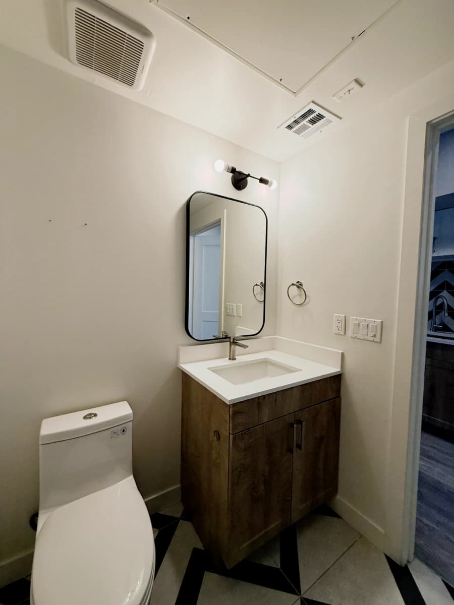 Jefferson Flats image
