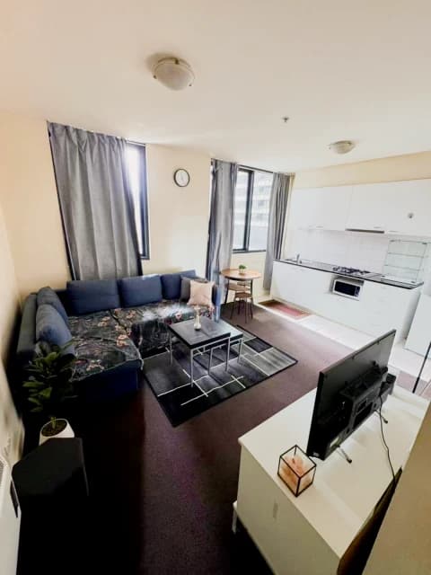 1 Bedroom+Study Room