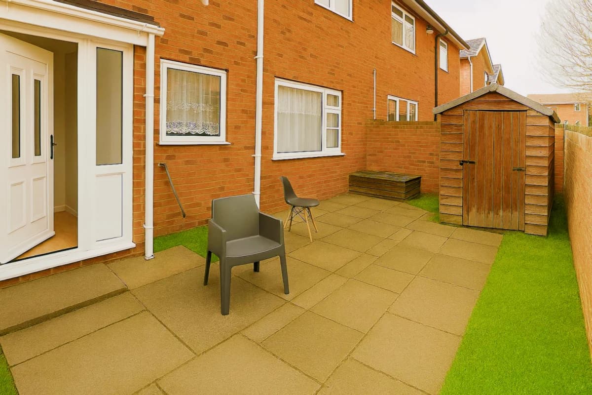 10 Staunton Court image 2
