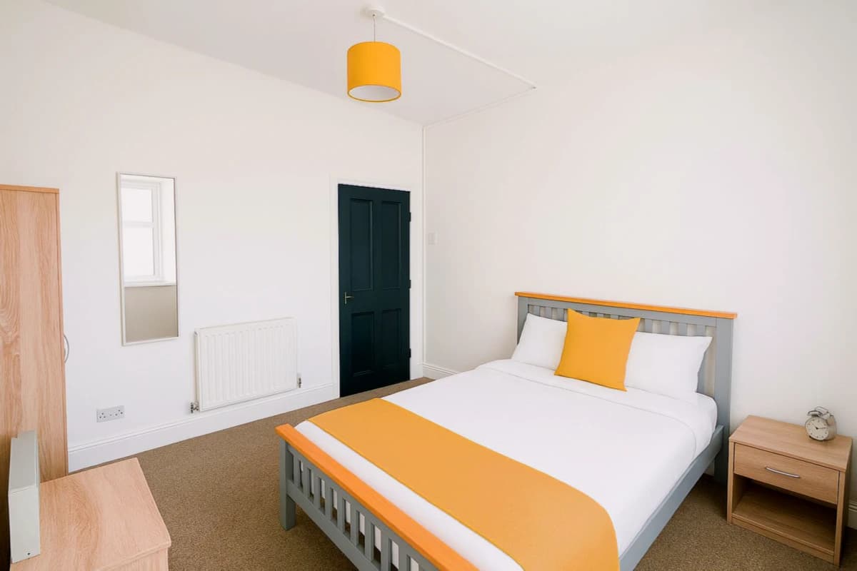 4 Bed 2 Bath
