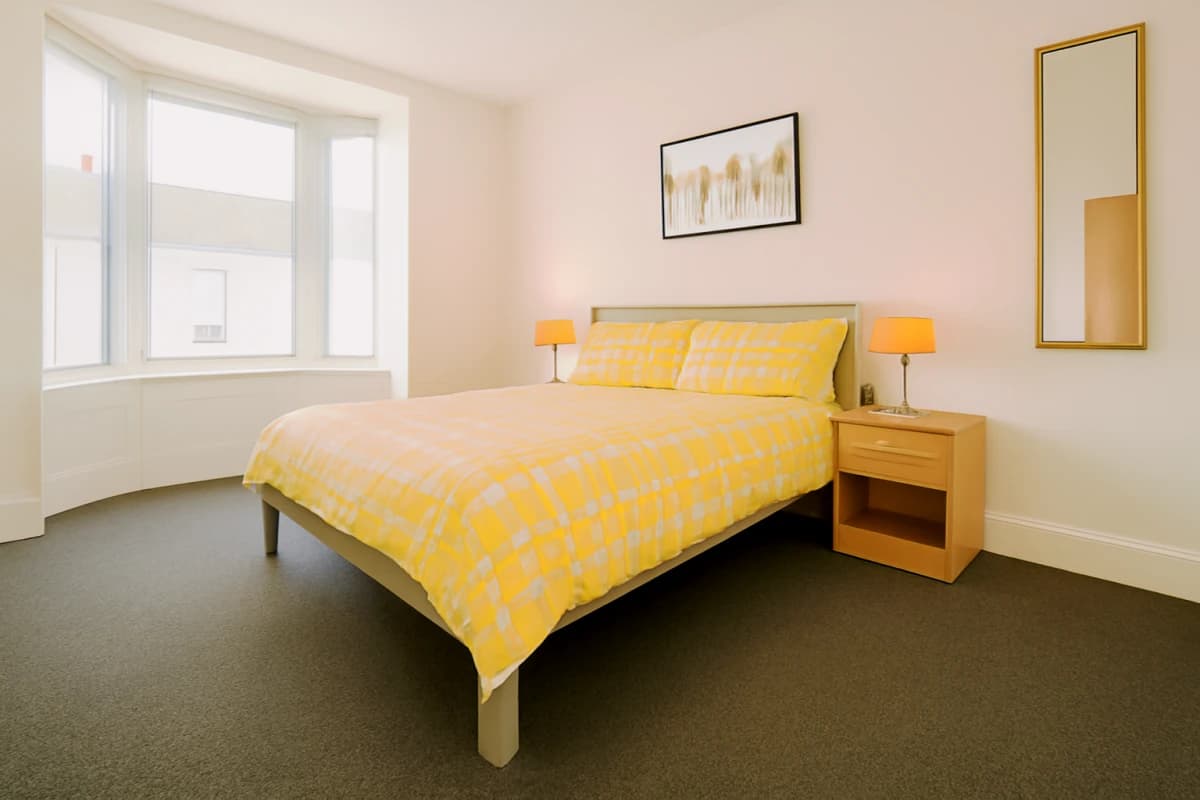 2 Bed 2 Bath