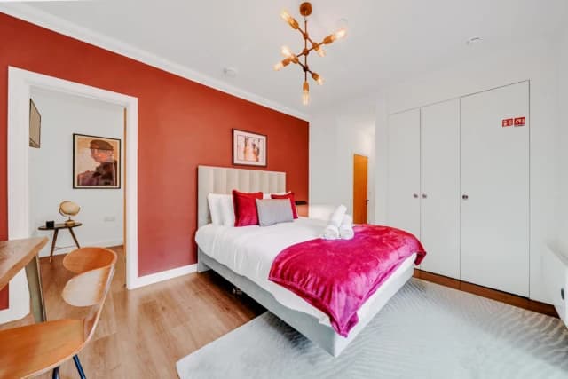 Elevated Studio Living: Your Chic Cityscape Awaits