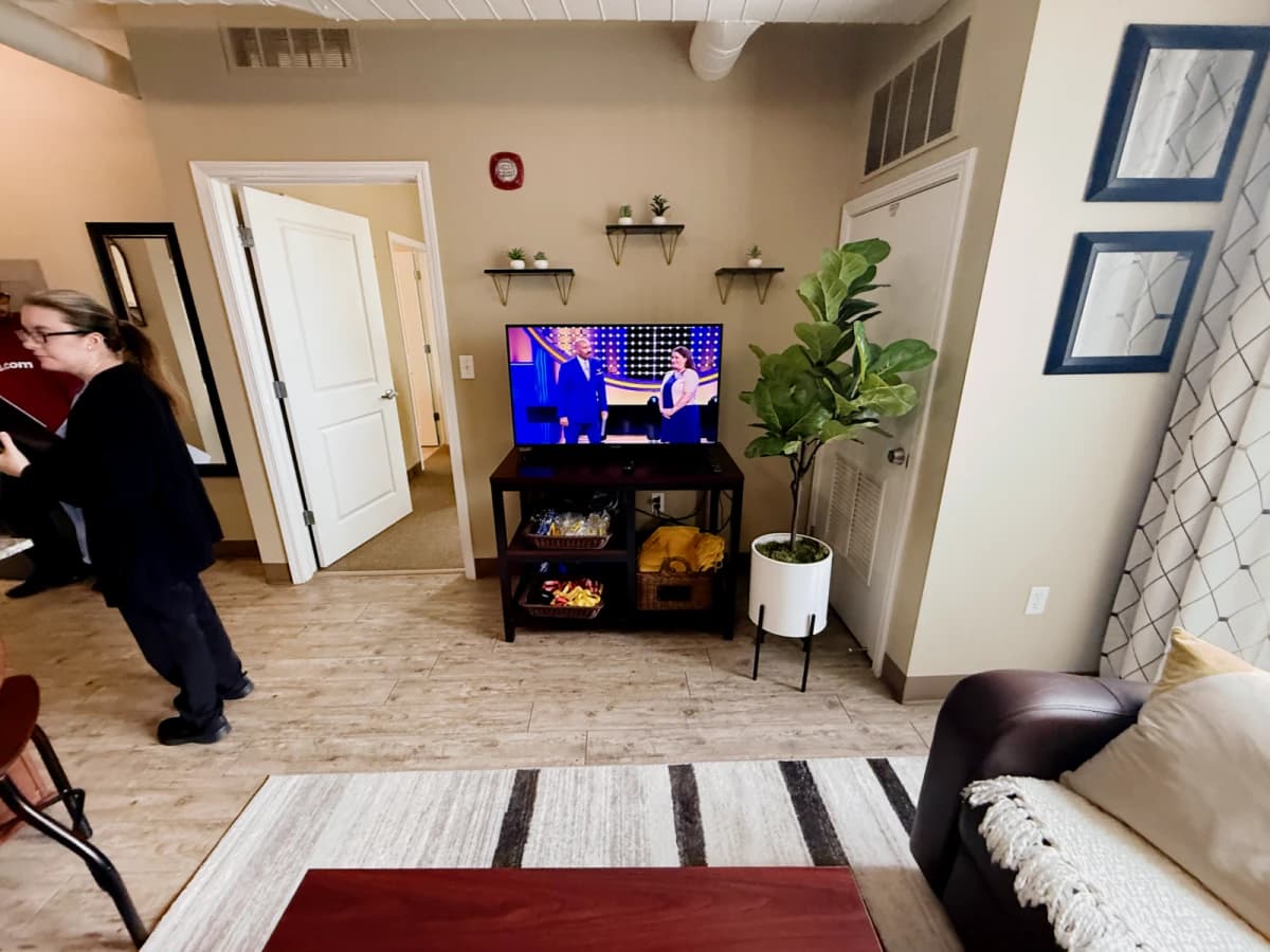 The Courtyards Student Apartments image
