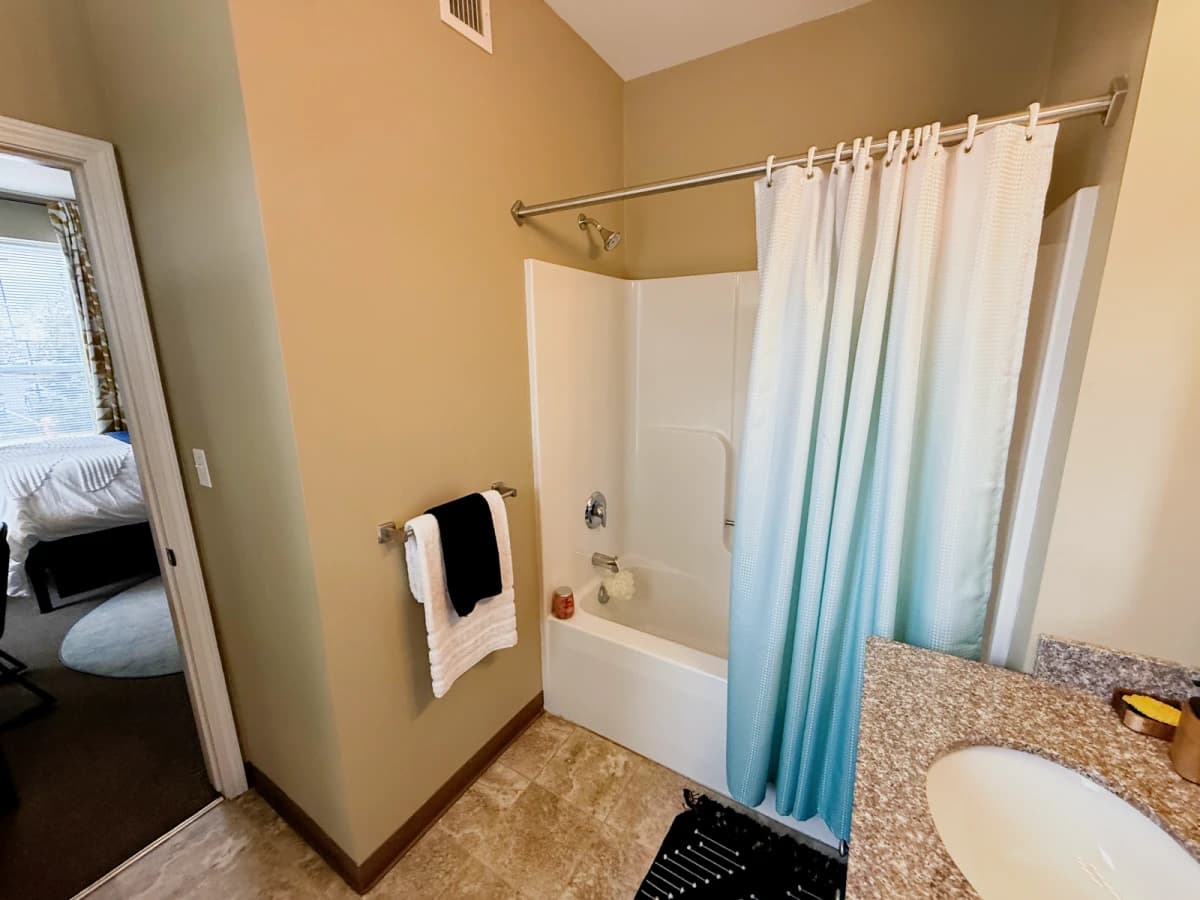 The Courtyards Student Apartments image