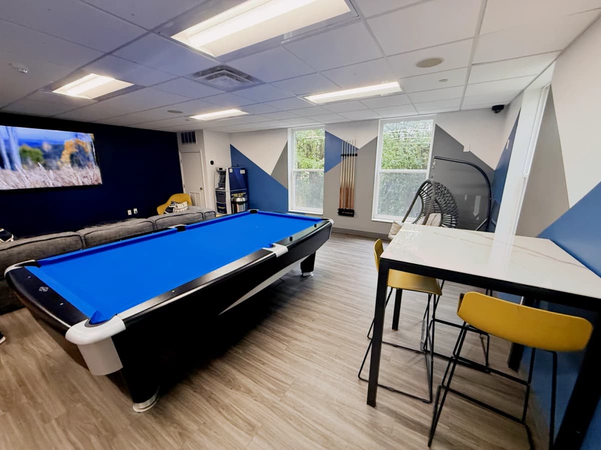 The Courtyards Student Apartments image