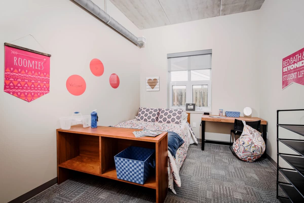 Regent Student Living image
