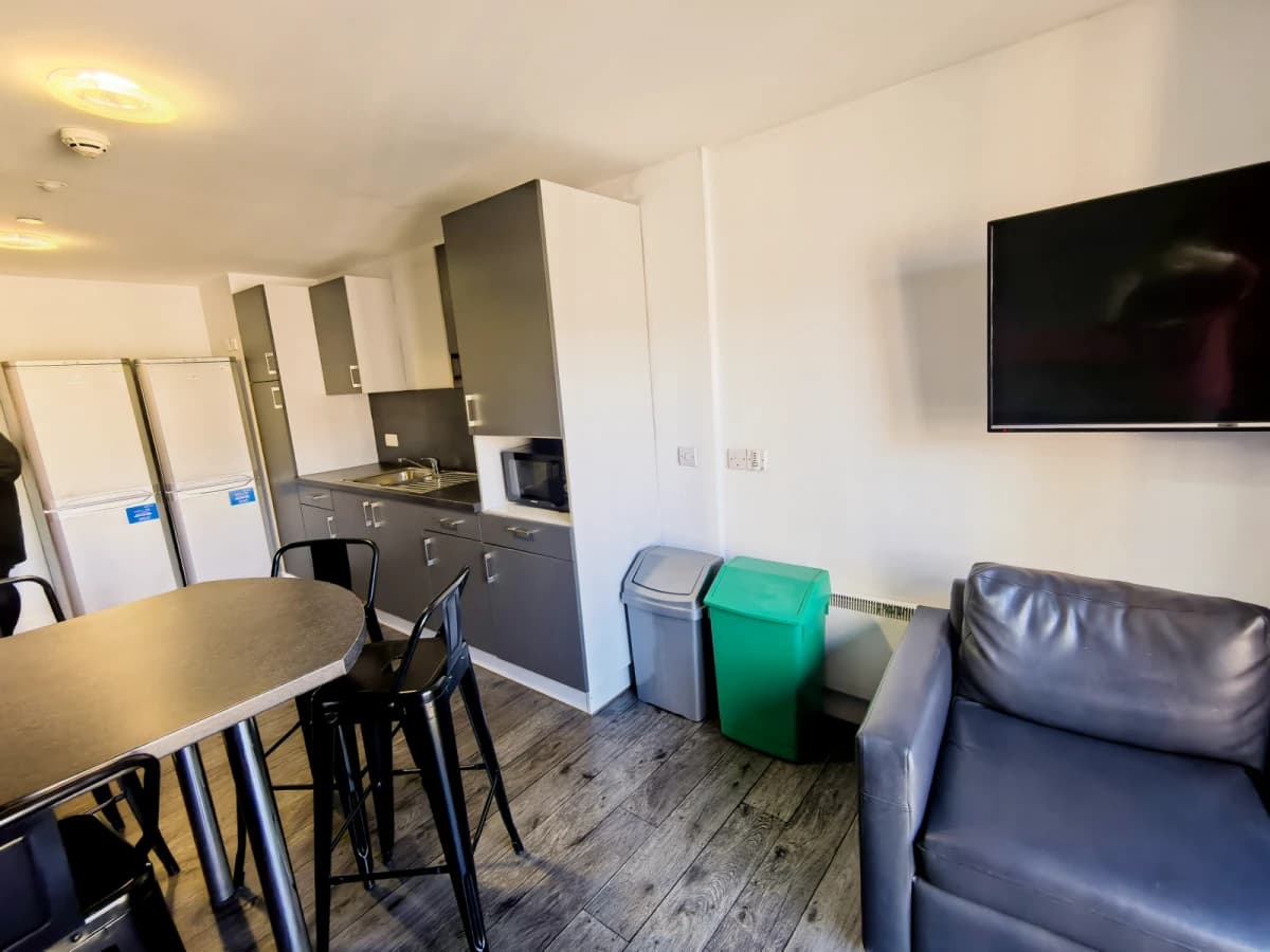 Standard En-Suite