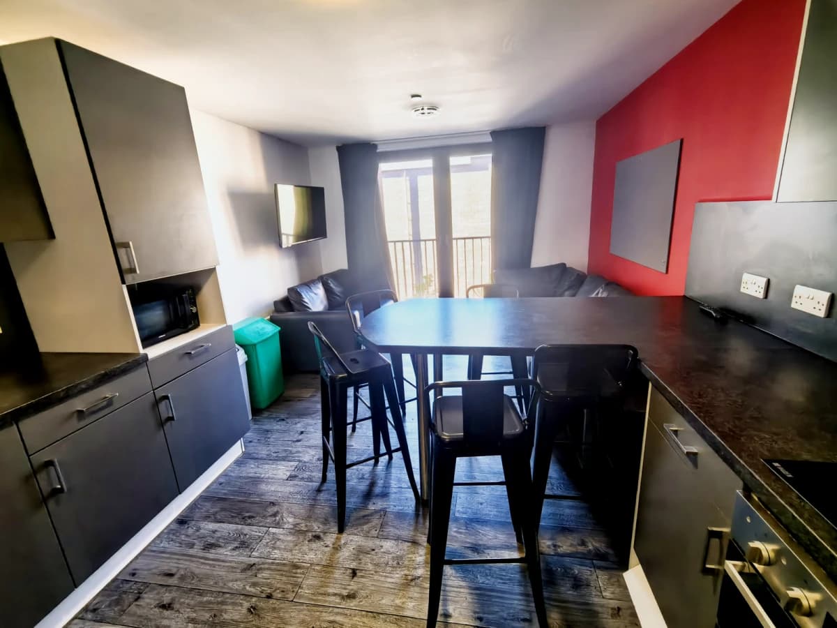 Standard En-Suite