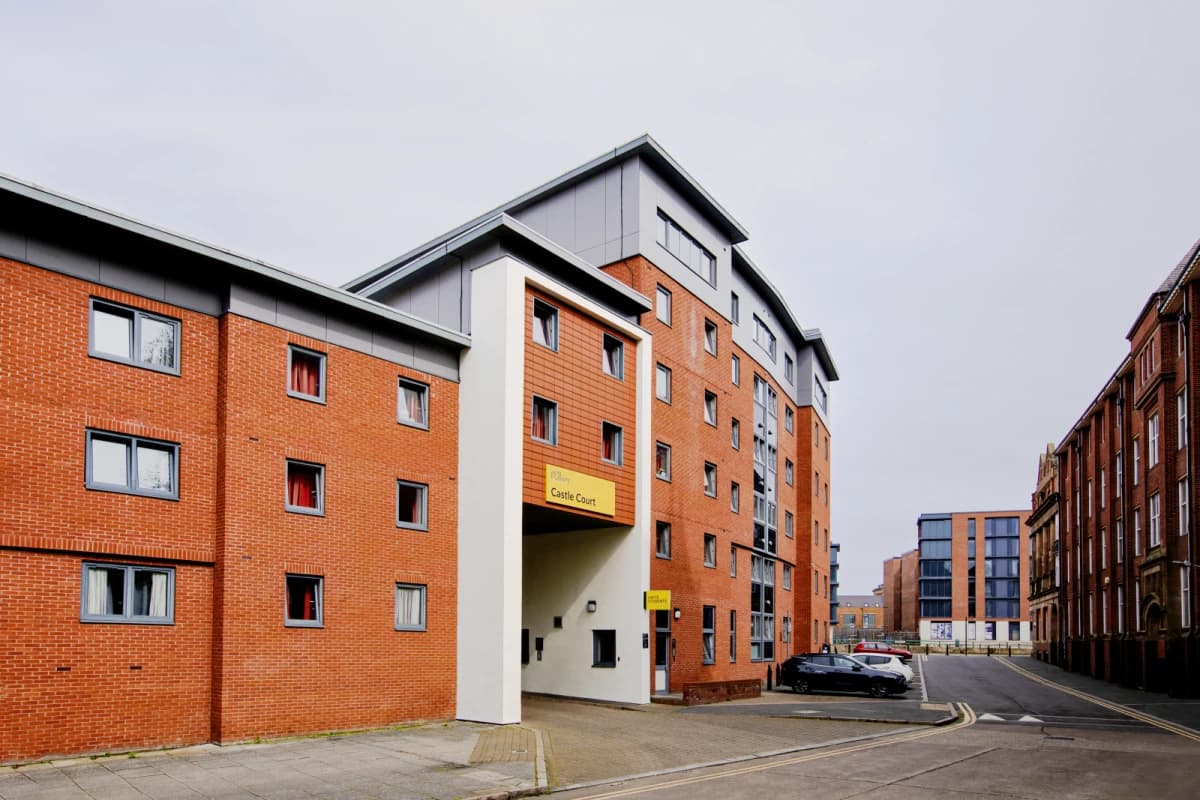 Castle Court image 4
