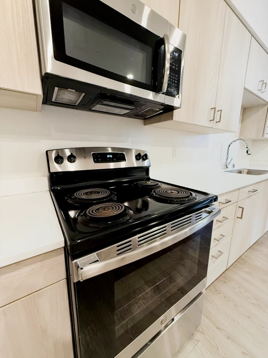 1 Bed 1 Bath A1