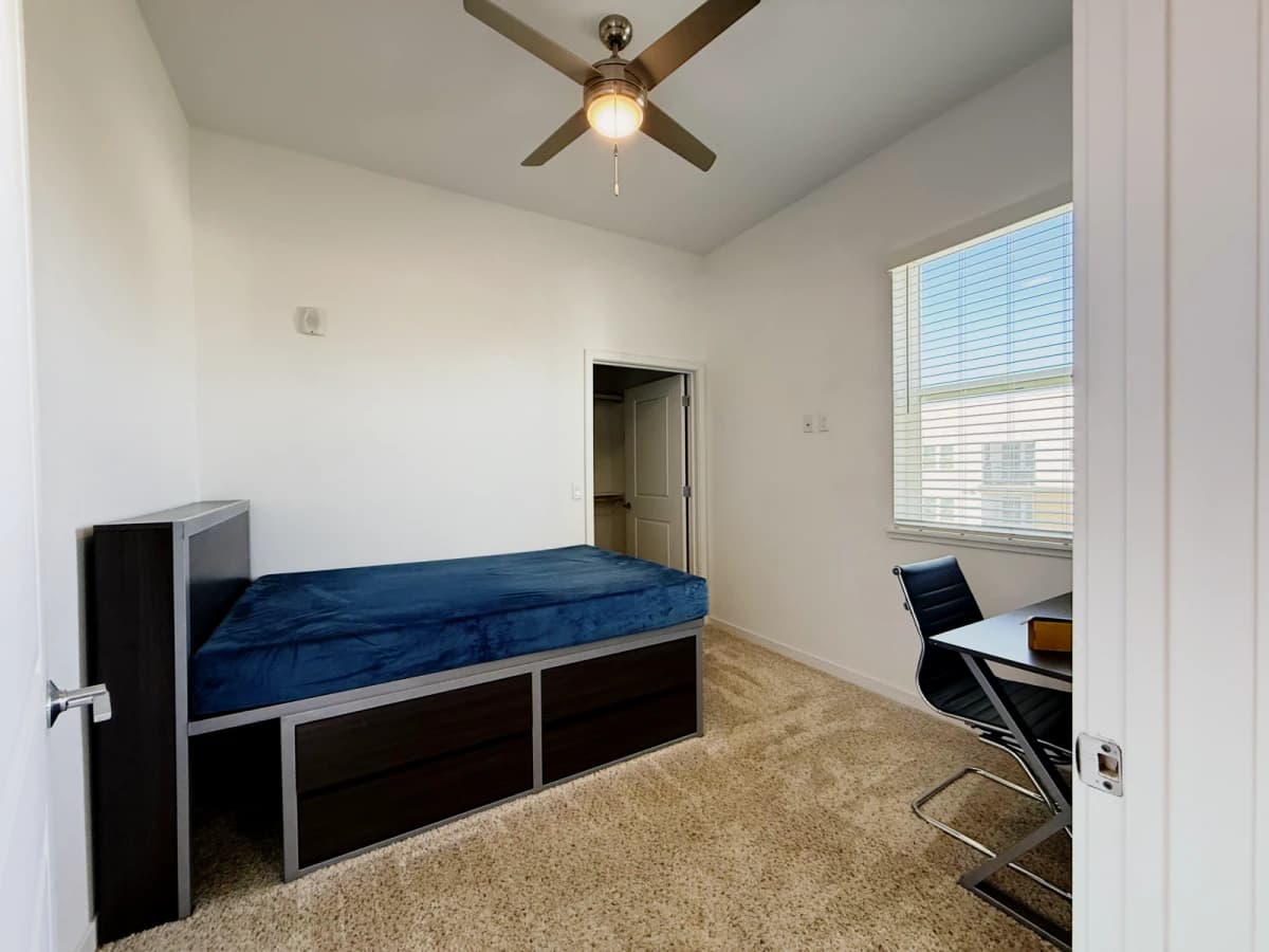 2 Bed 2 Bath B1 Terrace