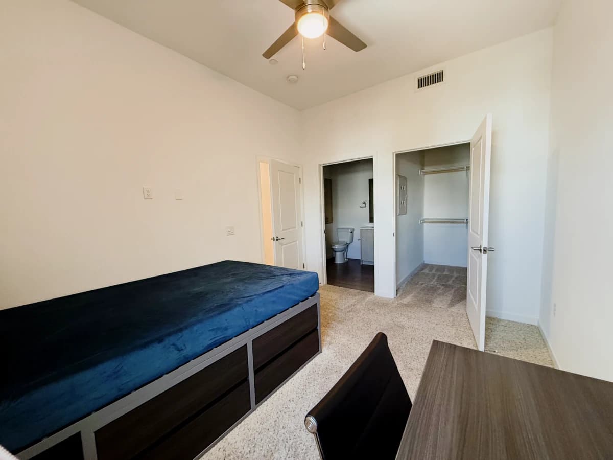2 Bed 2 Bath B1 Terrace