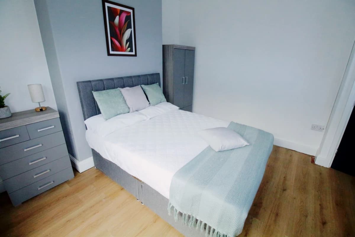 22 Dixon Street image