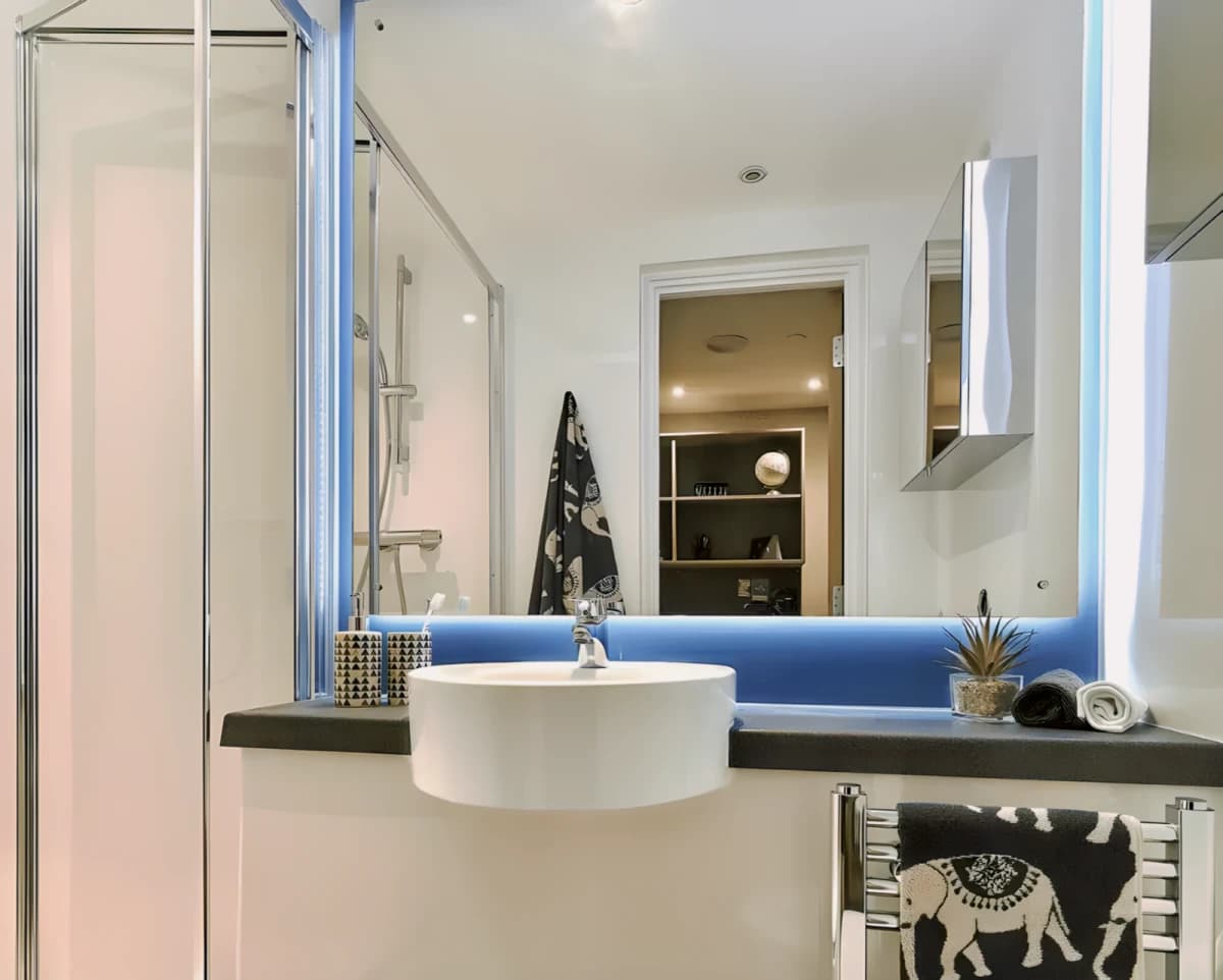 Southampton Crossings image