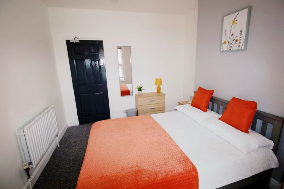 4 Bed 1 Bath
