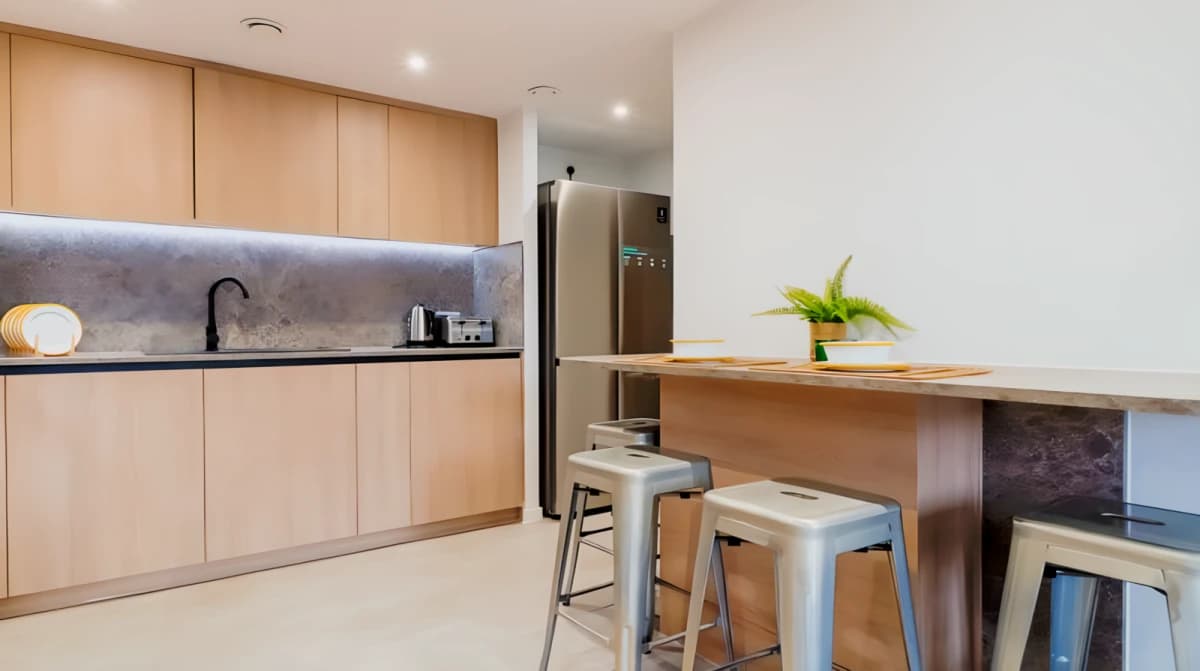 Bronze En Suite
