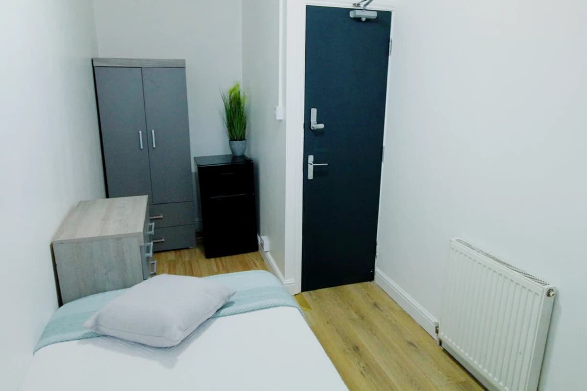 22 Dixon Street image