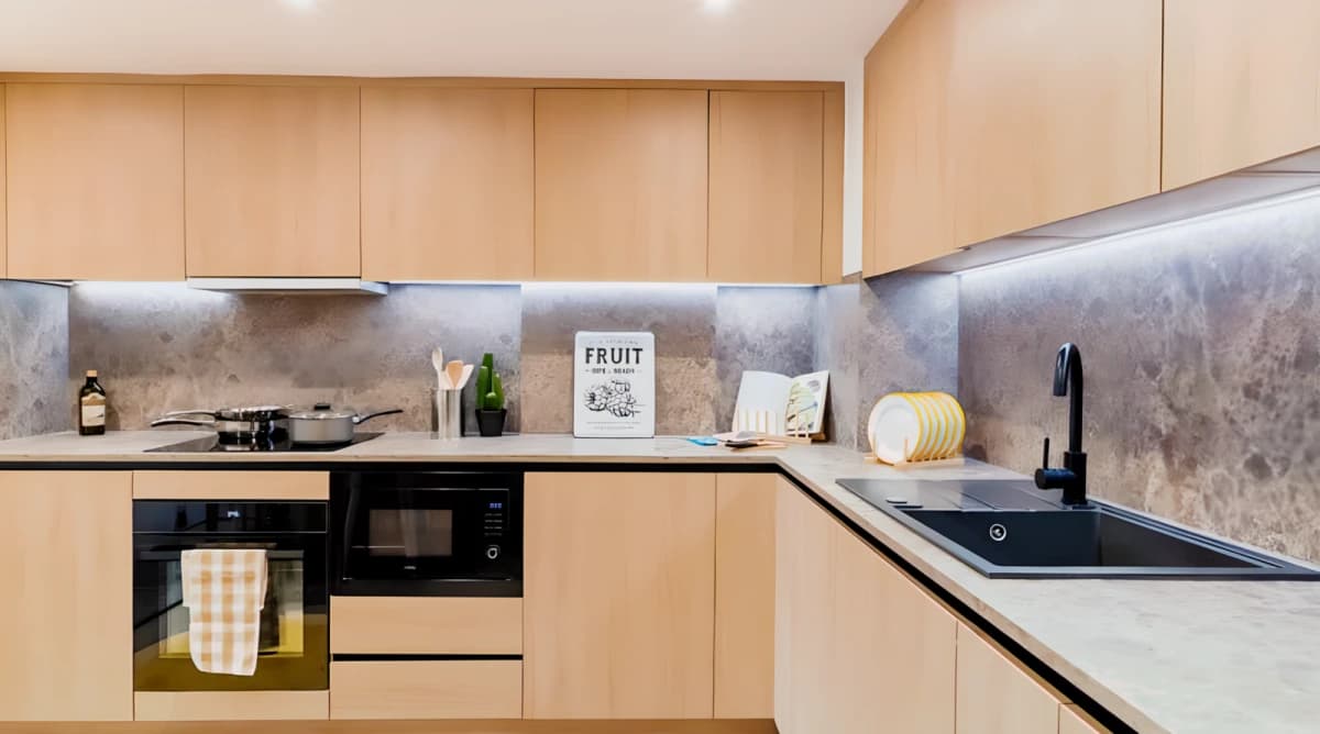 Bronze En Suite