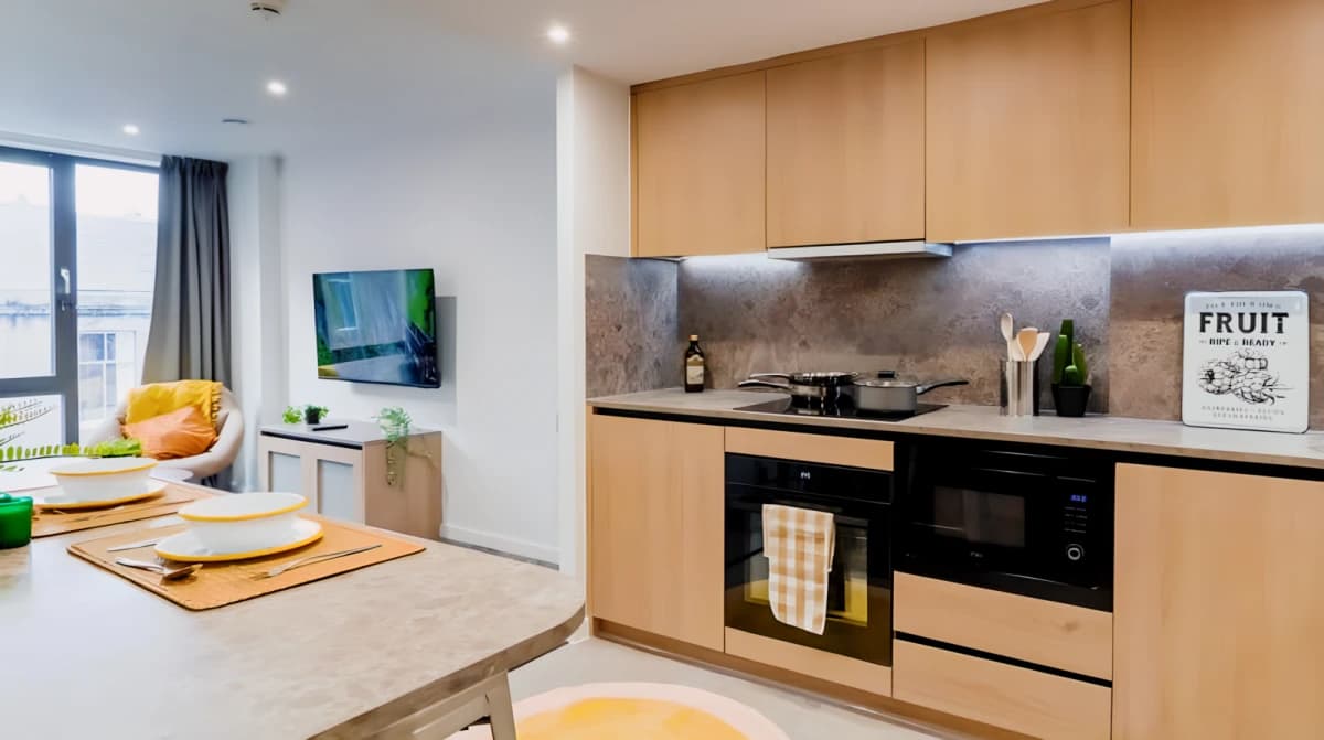 Bronze En Suite