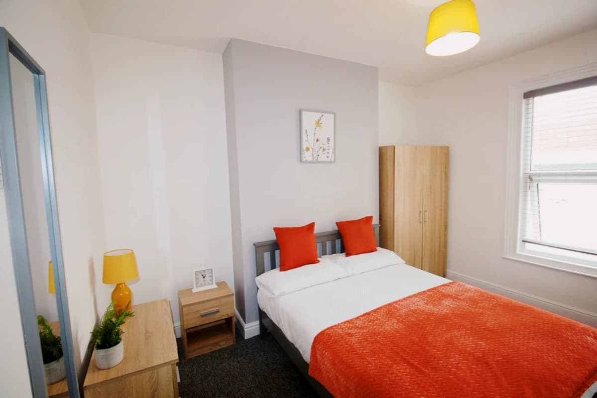 77 Canwick Road image