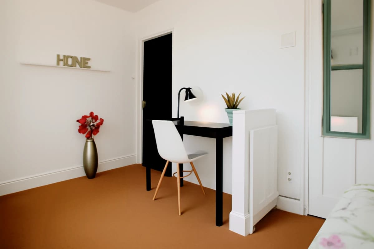 4 Bed 1 Bath
