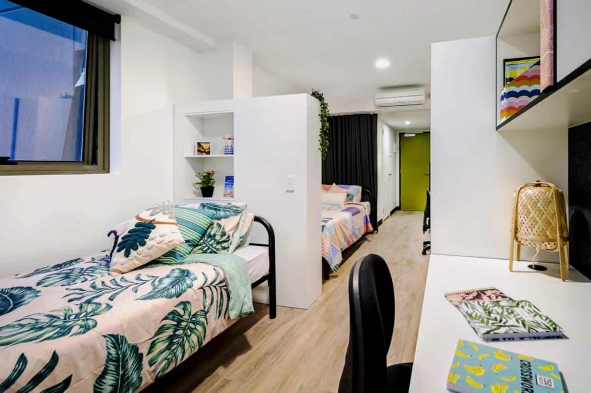 Accolade On Waymouth image