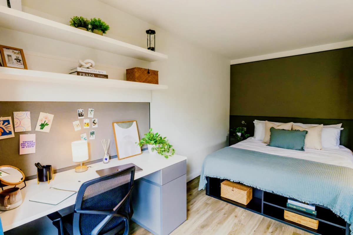 Portswood House image