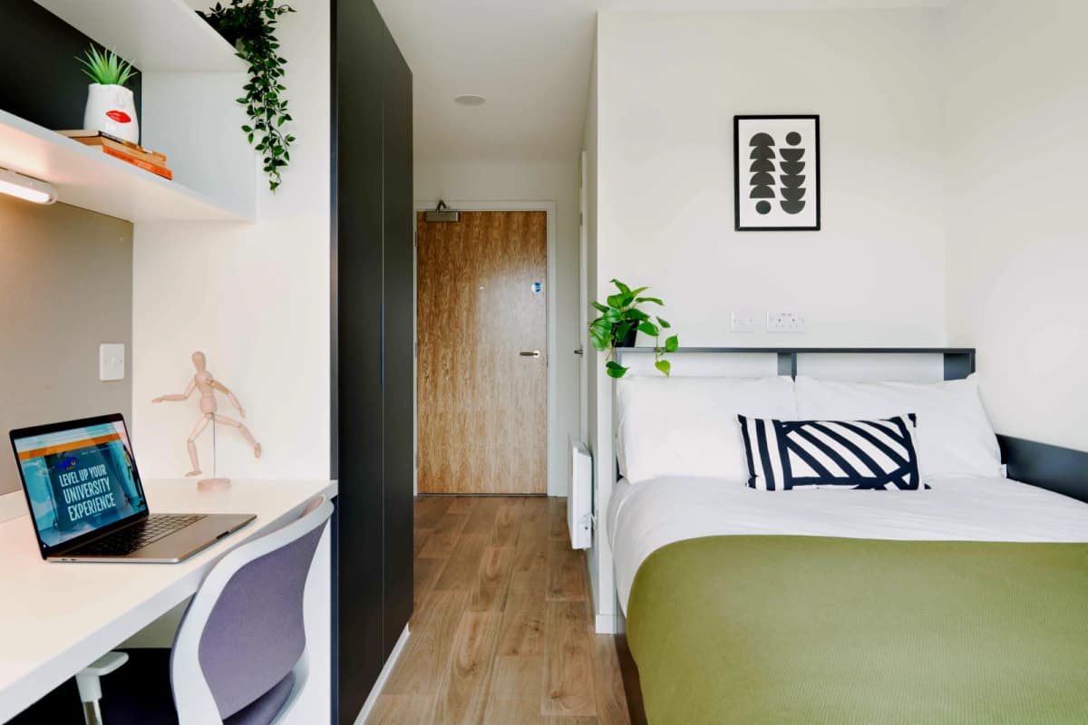 Bronze Ensuite - Single Occupancy