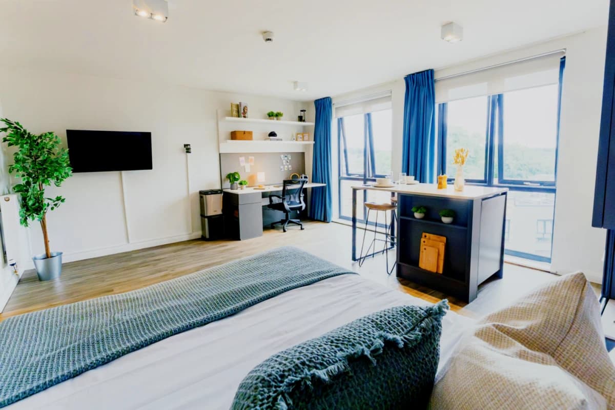 Portswood House image