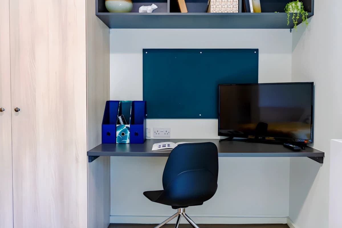 Bronze Studio