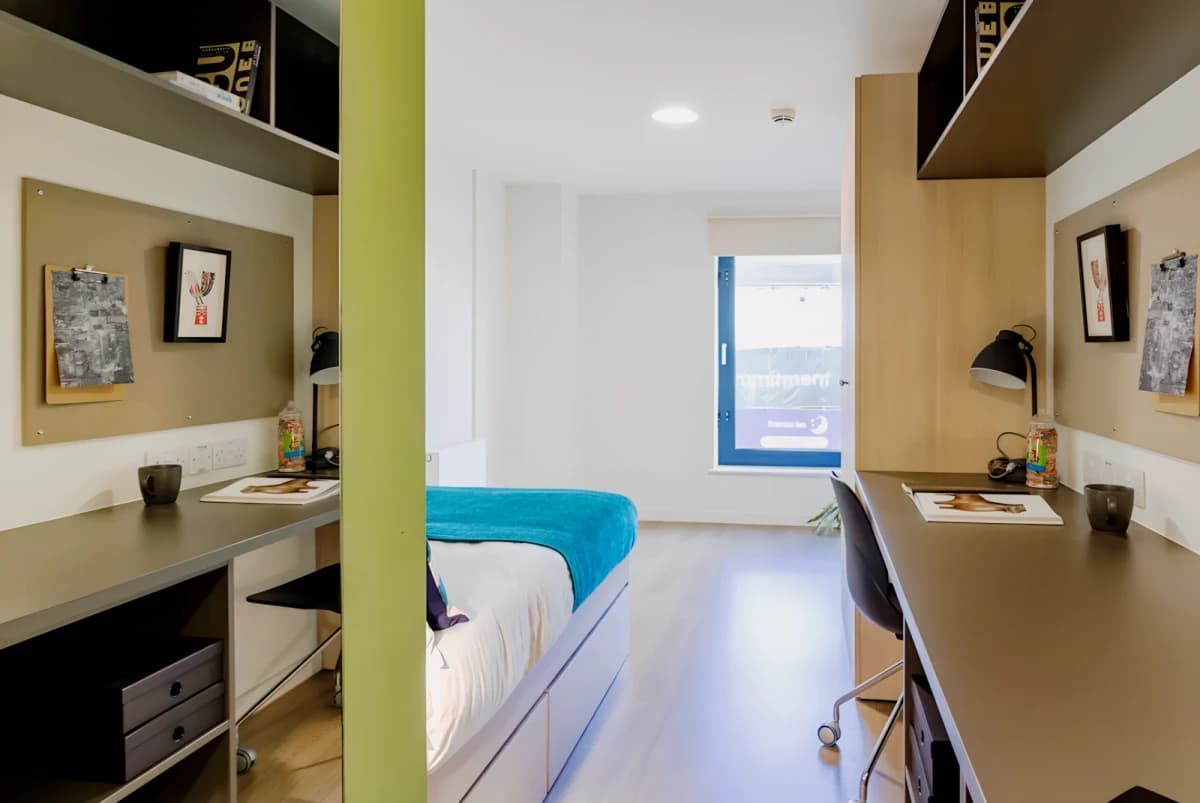 Gold En Suite River View
