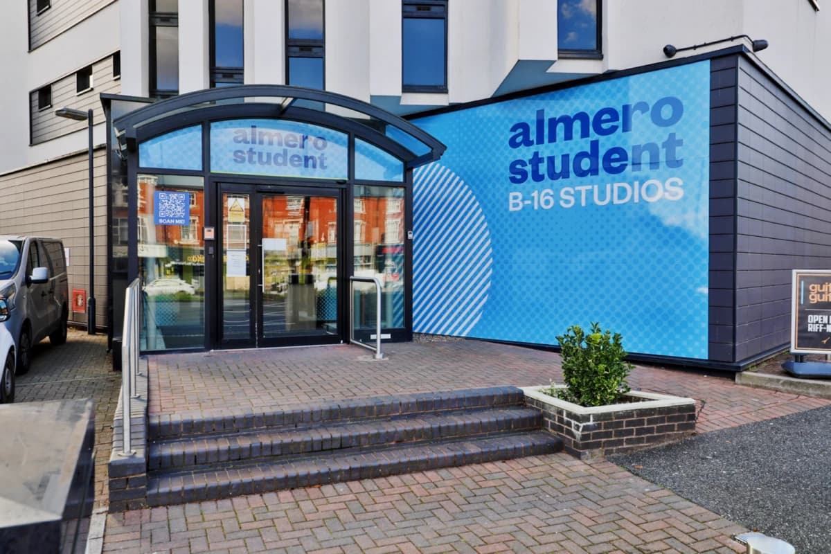 B16 Studios