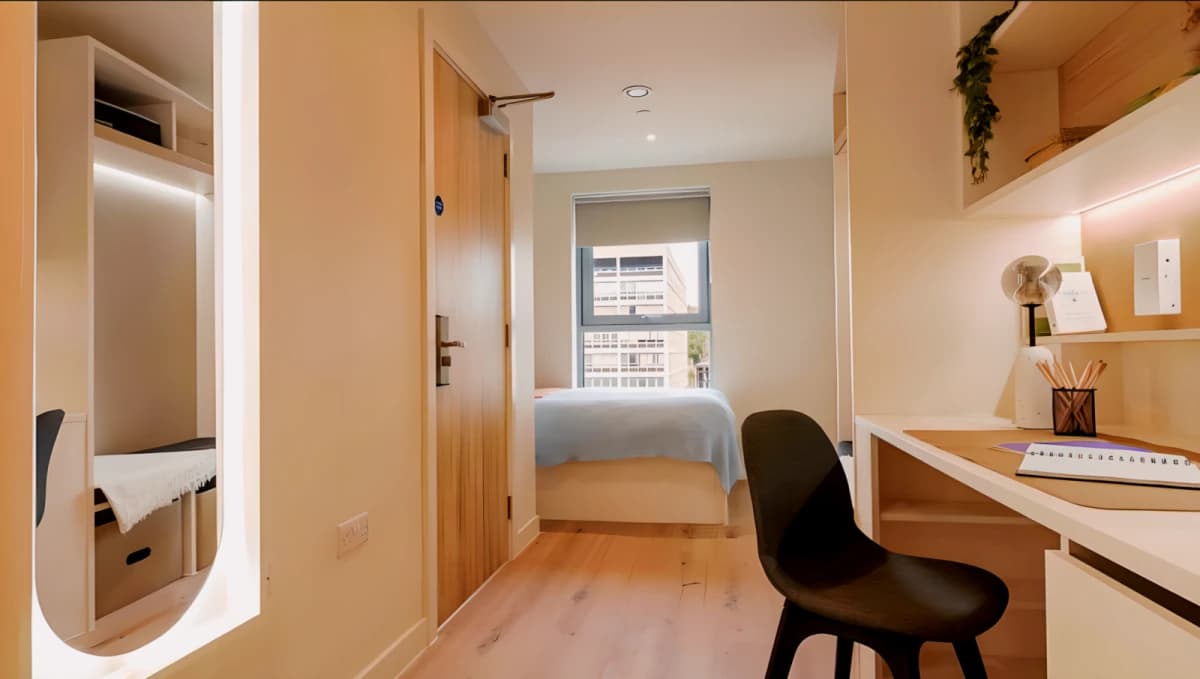 Cullen House image