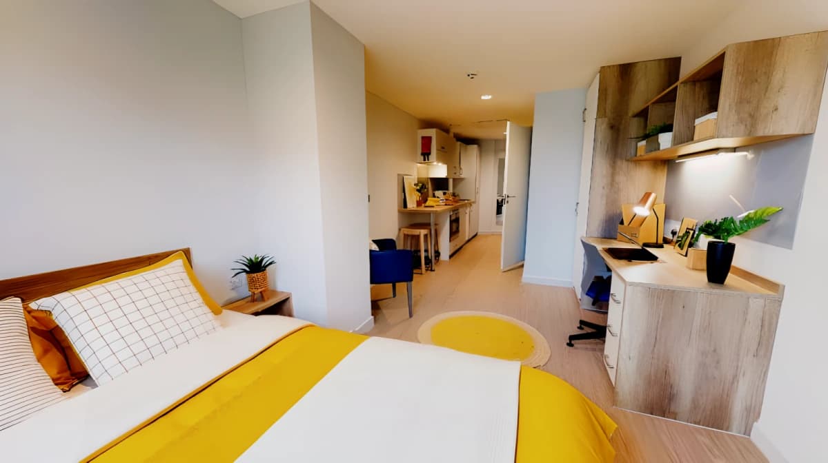 iQ Elgin Place image