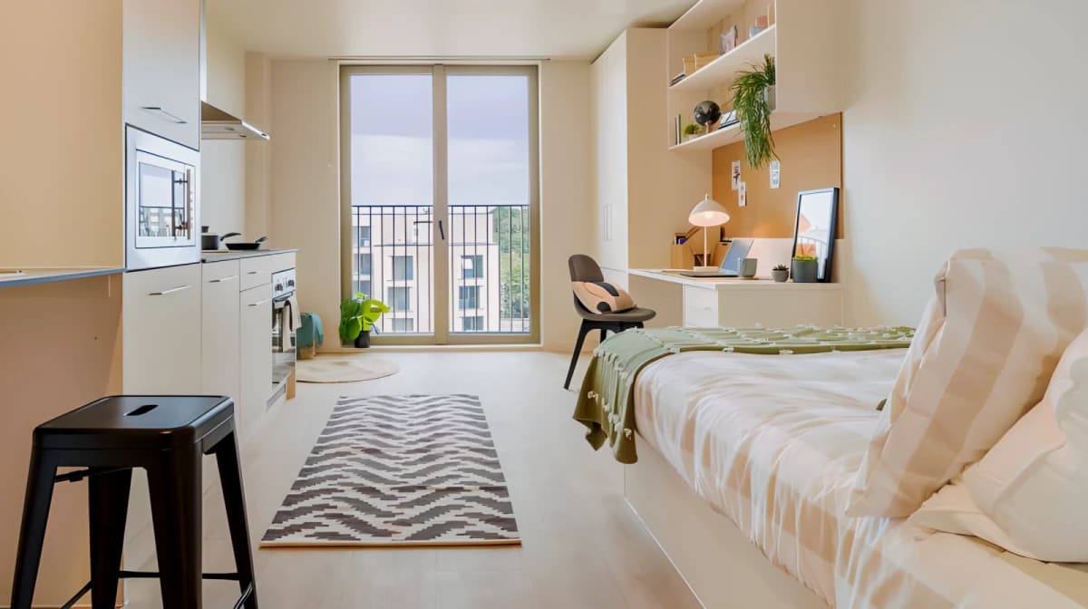 Longwood Place image
