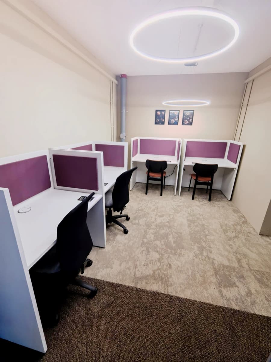 iQ Parker House image