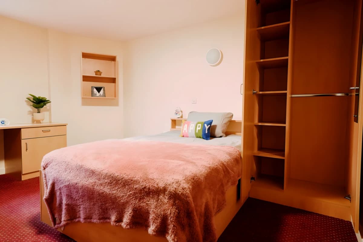 Hub Students Dundee image