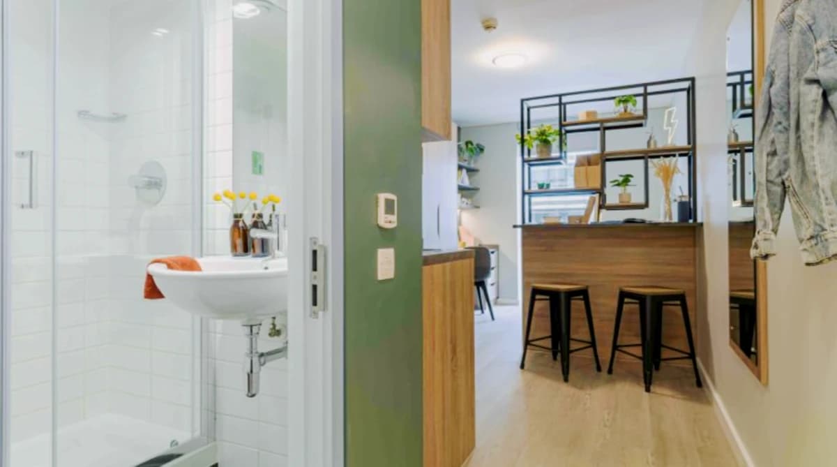 iQ Hammersmith image