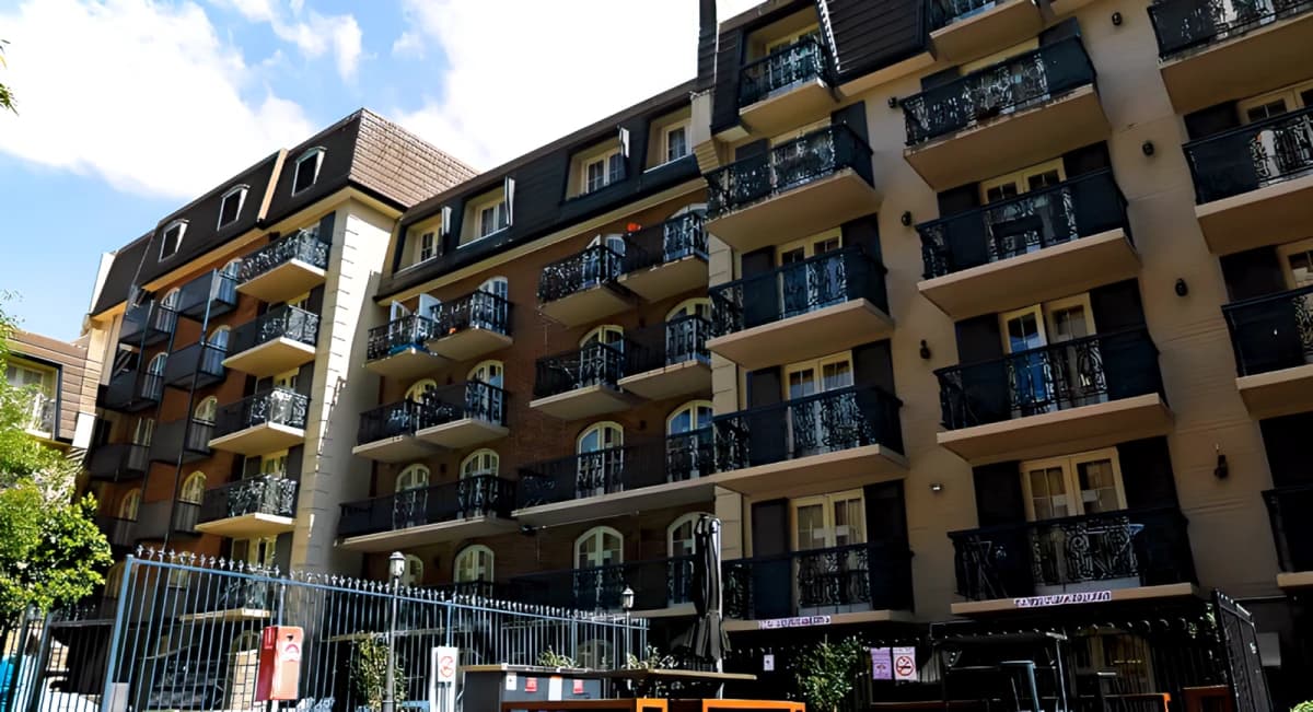 dwell Village Melbourne City image 3