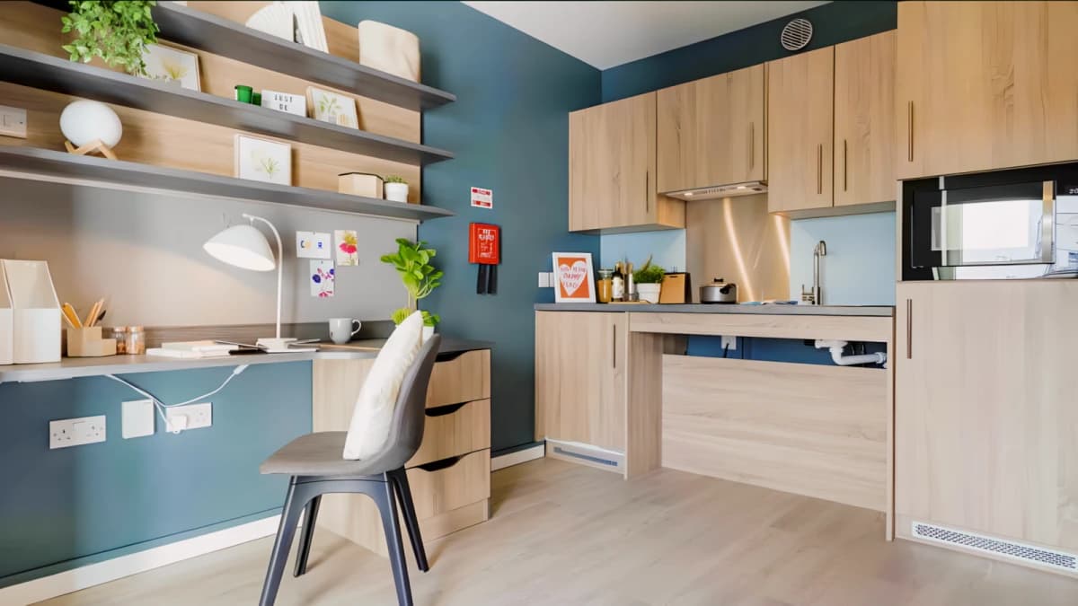 iQ Hammersmith image