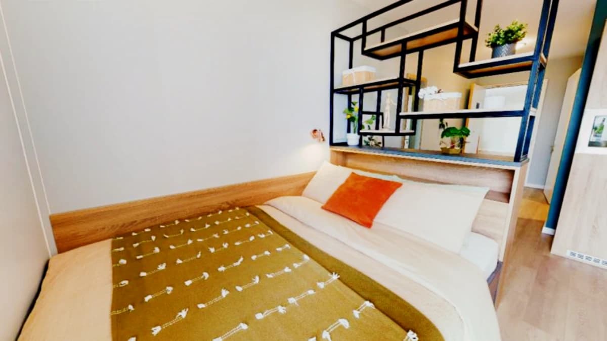 iQ Hammersmith image