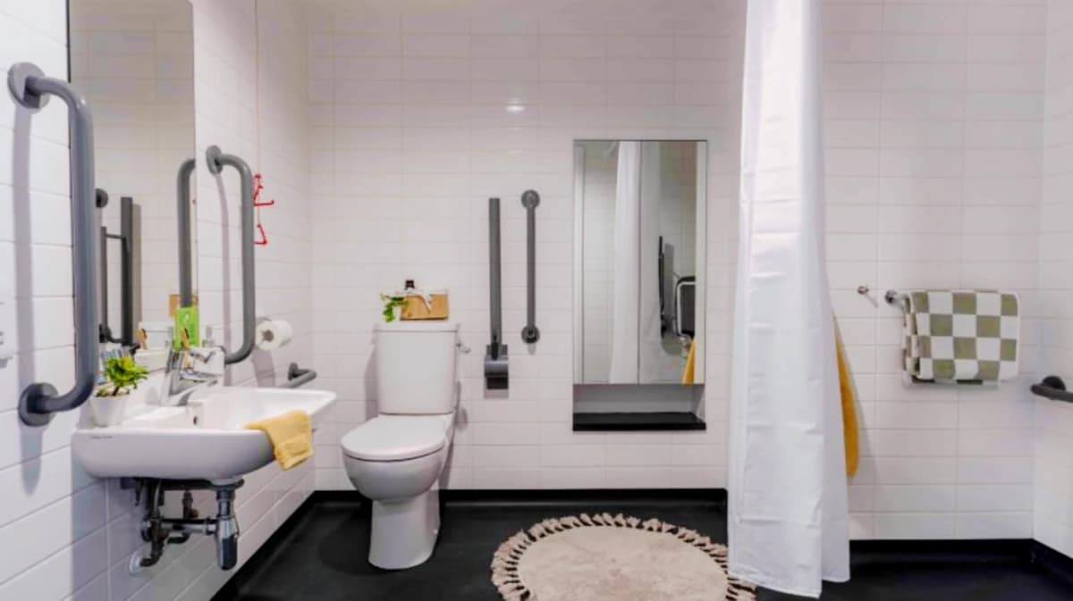 iQ Hammersmith image