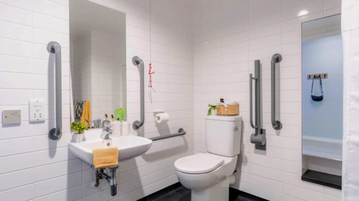 iQ Hammersmith image