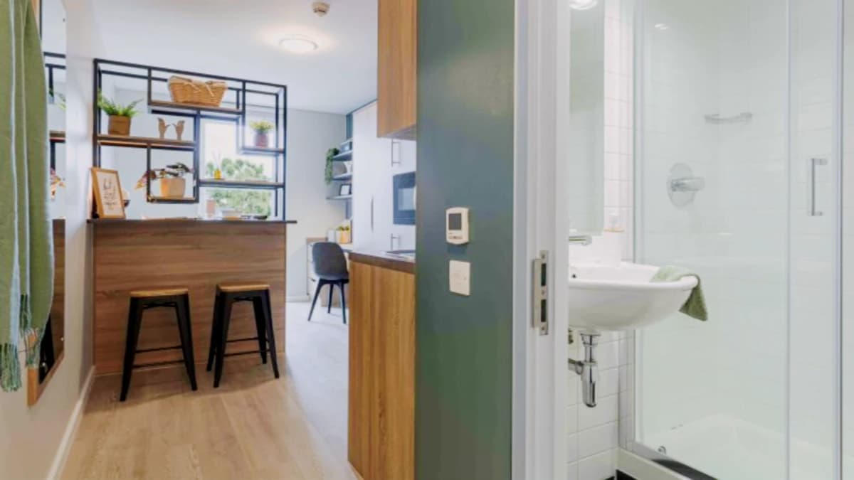 iQ Hammersmith image