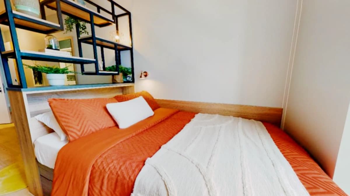 iQ Hammersmith image