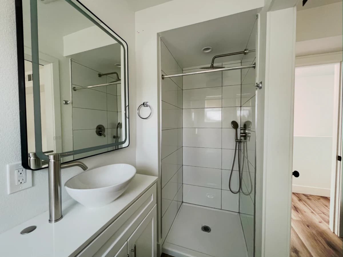 1186 W 37th Pl image