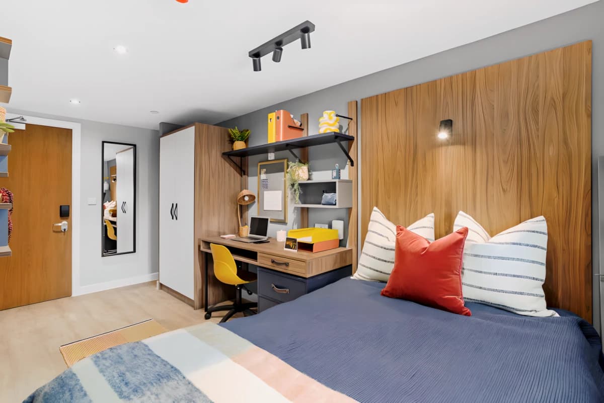 Brunswick Apartments image