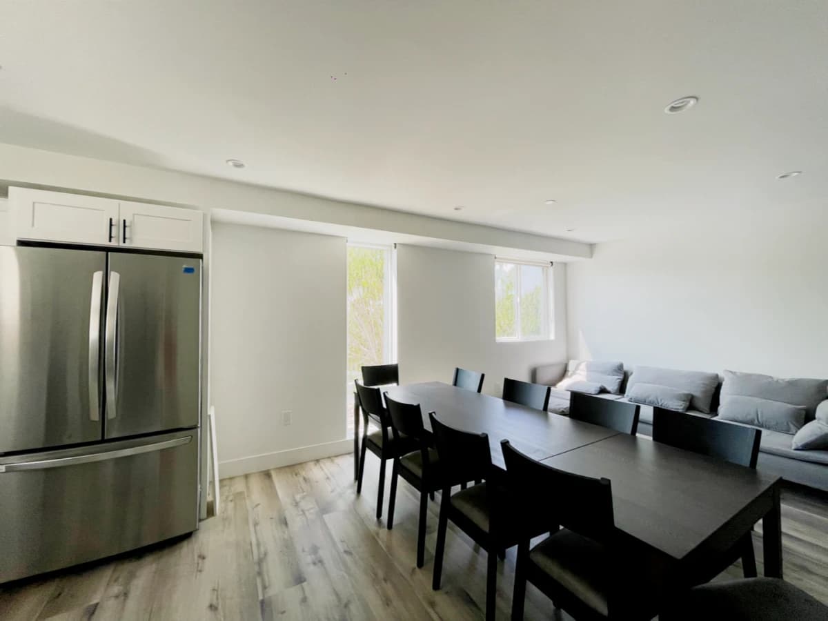 1186 W 37th Pl image