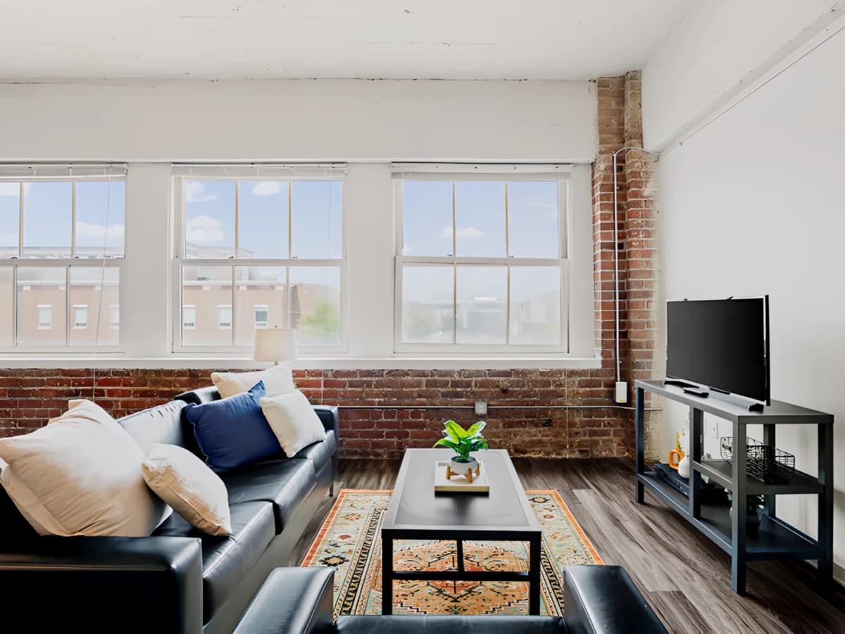 RAMZ Lofts at Capital Garage image