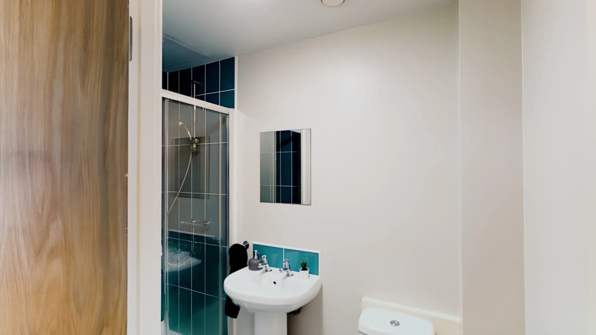 Avalon Court Nottingham image